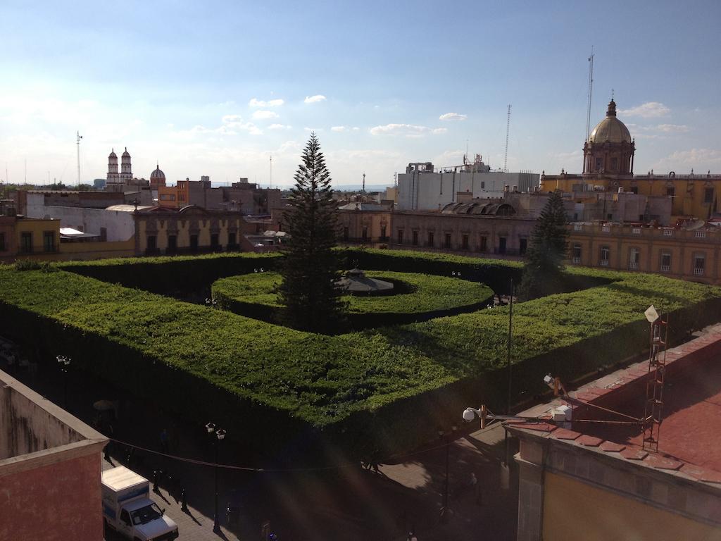 Hotel Gomez De Celaya Celaya  Kültér fotó